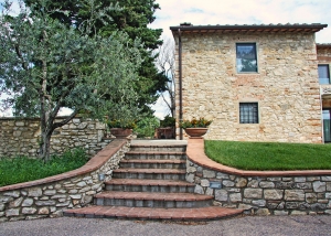 Precious details and exterior views of exclusive villa in Chianti